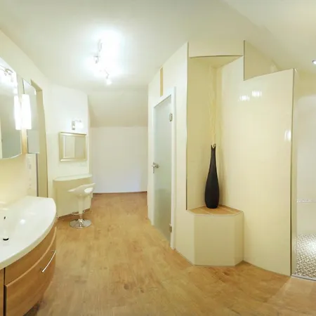 Haus Melody * 슈라드밍